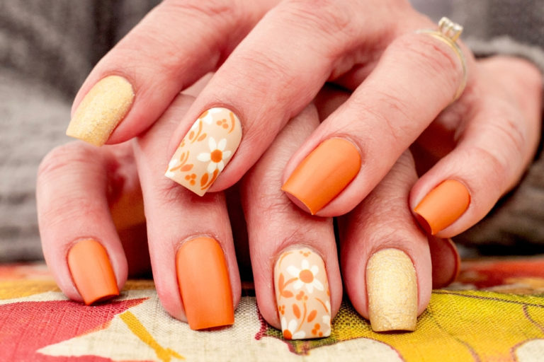 I Migliori Strumenti per Nail Art: Scegliere Pennelli Acrilici di Qualità